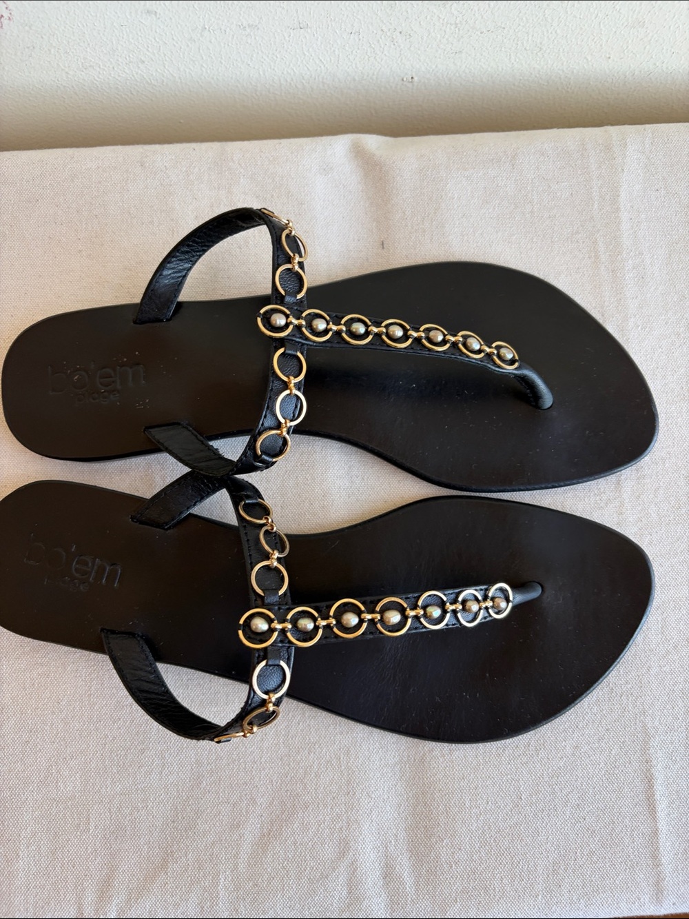 b.o.c. Black Leather Thong Sandals with Gold Chain Trim